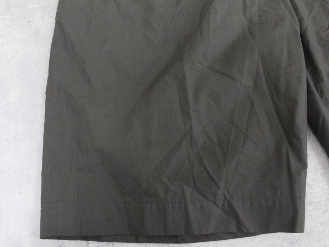 ▲HERMESエルメス コットンショートパンツ ベルトホック カーキグレー ▲HERMESエルメス コットンショートパンツ ベルトホック カーキグレー