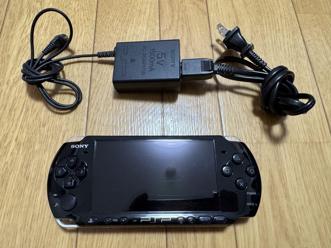 PSP3000 ブラック　メモリースティック　充電コード　おまけ付き SONY PSP-3000ブラック 充電器付き - メルカリ