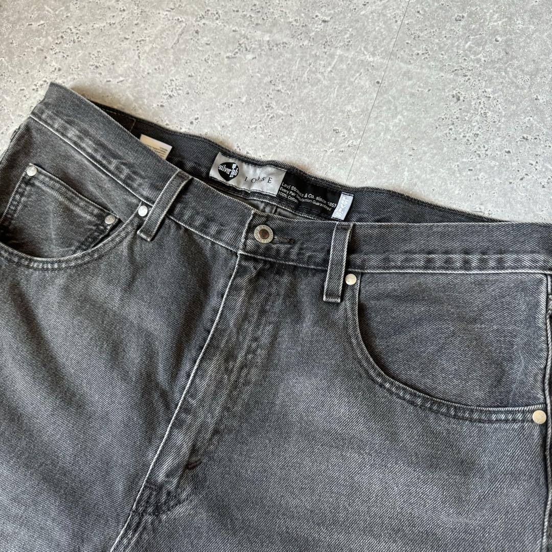 Levi’s SILVER TAB LOOSE FIT SHORTS