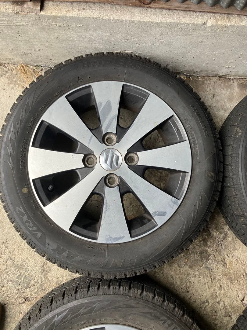 スズキ純正14インチ タイヤ・ホイールセット VRX2 2021年 スズキ純正14インチ タイヤ・ホイールセット VRX2 2021年