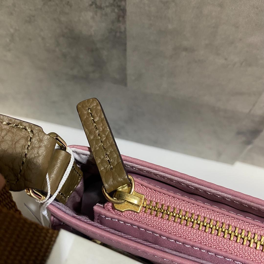 【未使用品】BLUE LABEL CRESTBRIDGE　ショルダーバッグ