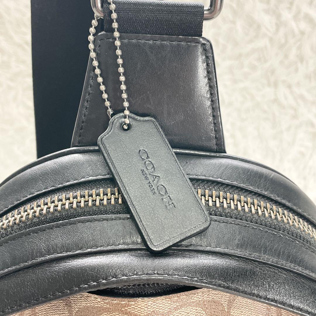 COACH コーチ
