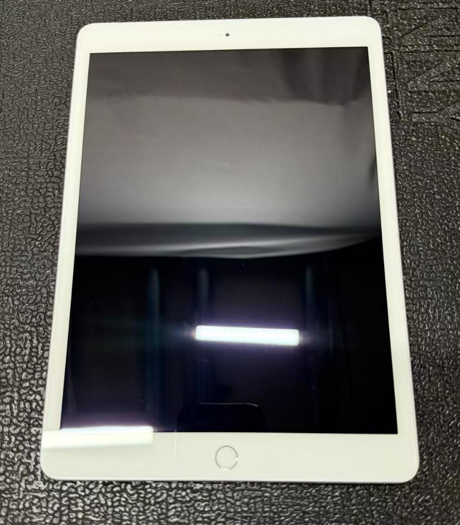 Apple iPad (第７世代) Wi-Fi + Cellular 32GB $_12.JPG?set_id=880000500F