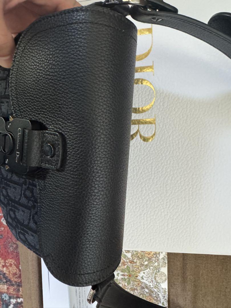 Saddle フラップ付きメッセンジャーバッグ ミニ ディオール