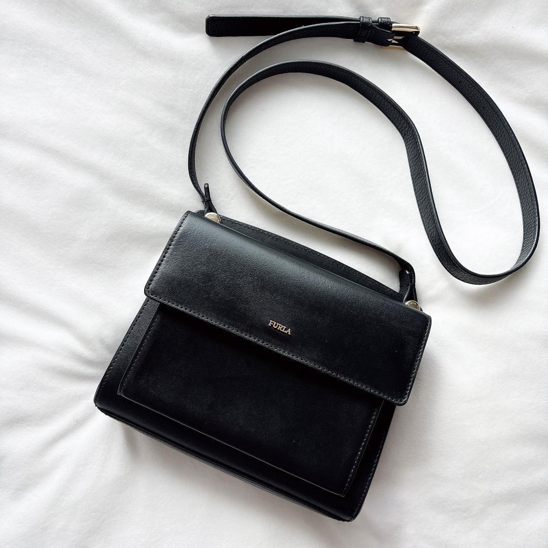 【美品】フルラ ショルダーバッグ ブラック モバイルバッグ