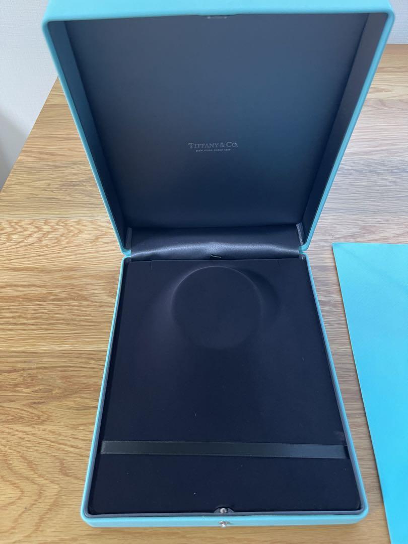 ティファニーネックレスボックス空箱