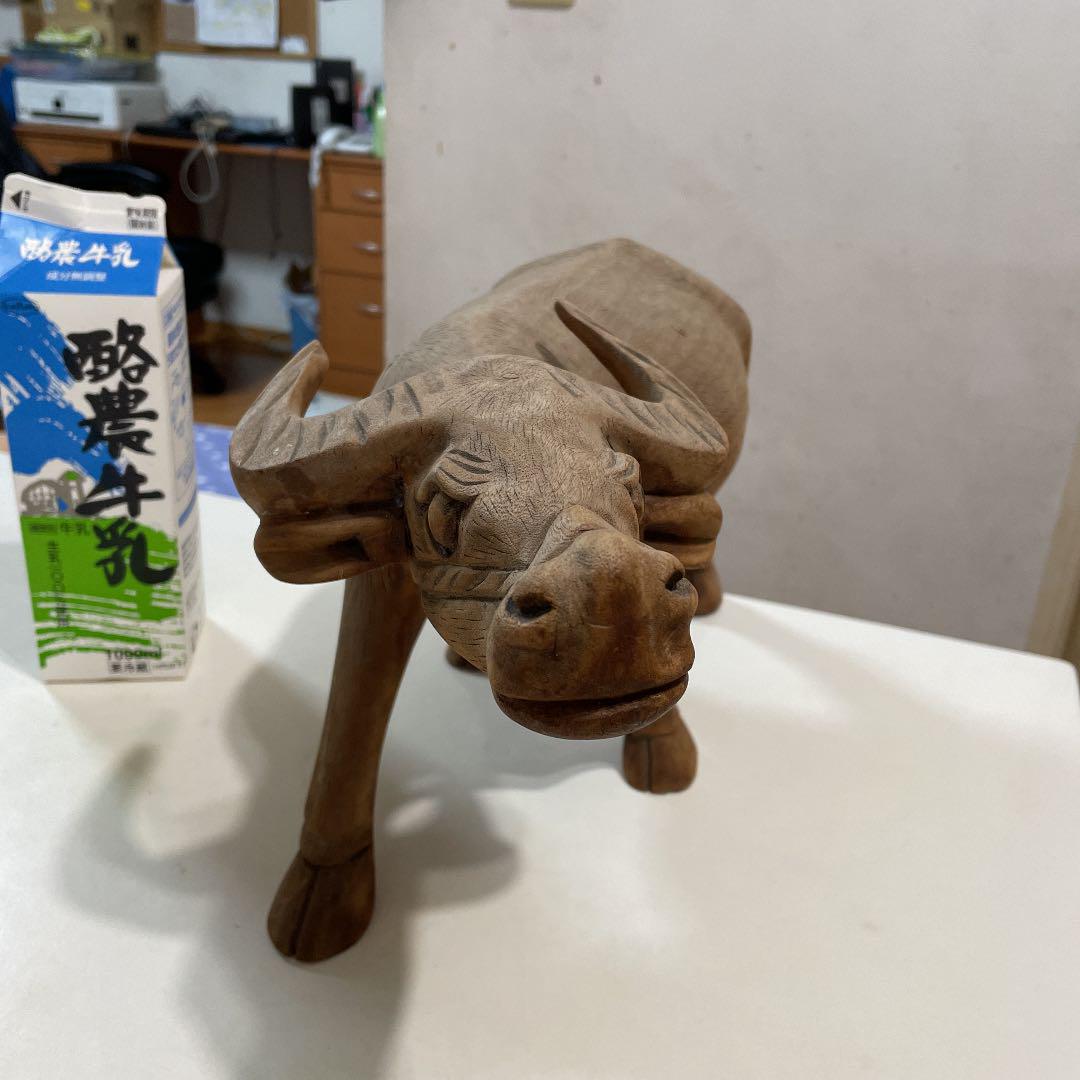 かなり 牛の置物 アフリカのお土産 wLma2-m25453431851 らくらくメ