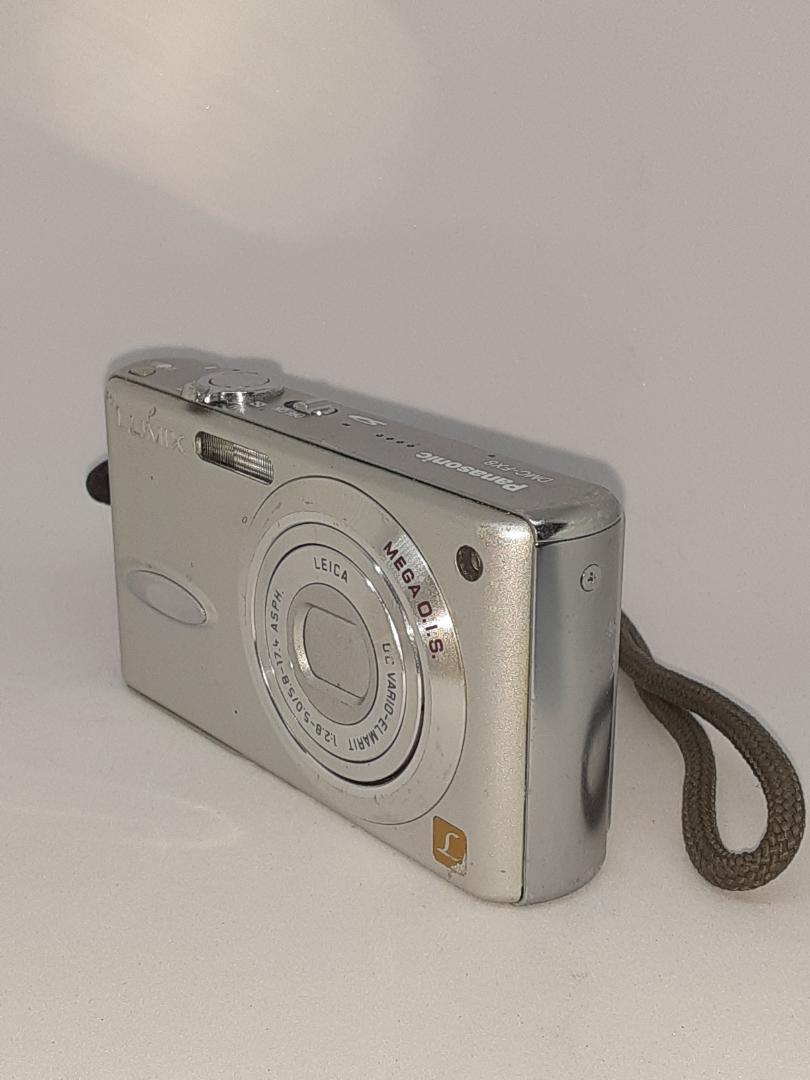 スマホ転送OK】Panasonic LUMIX DMC-FX8 シルバー - メルカリ