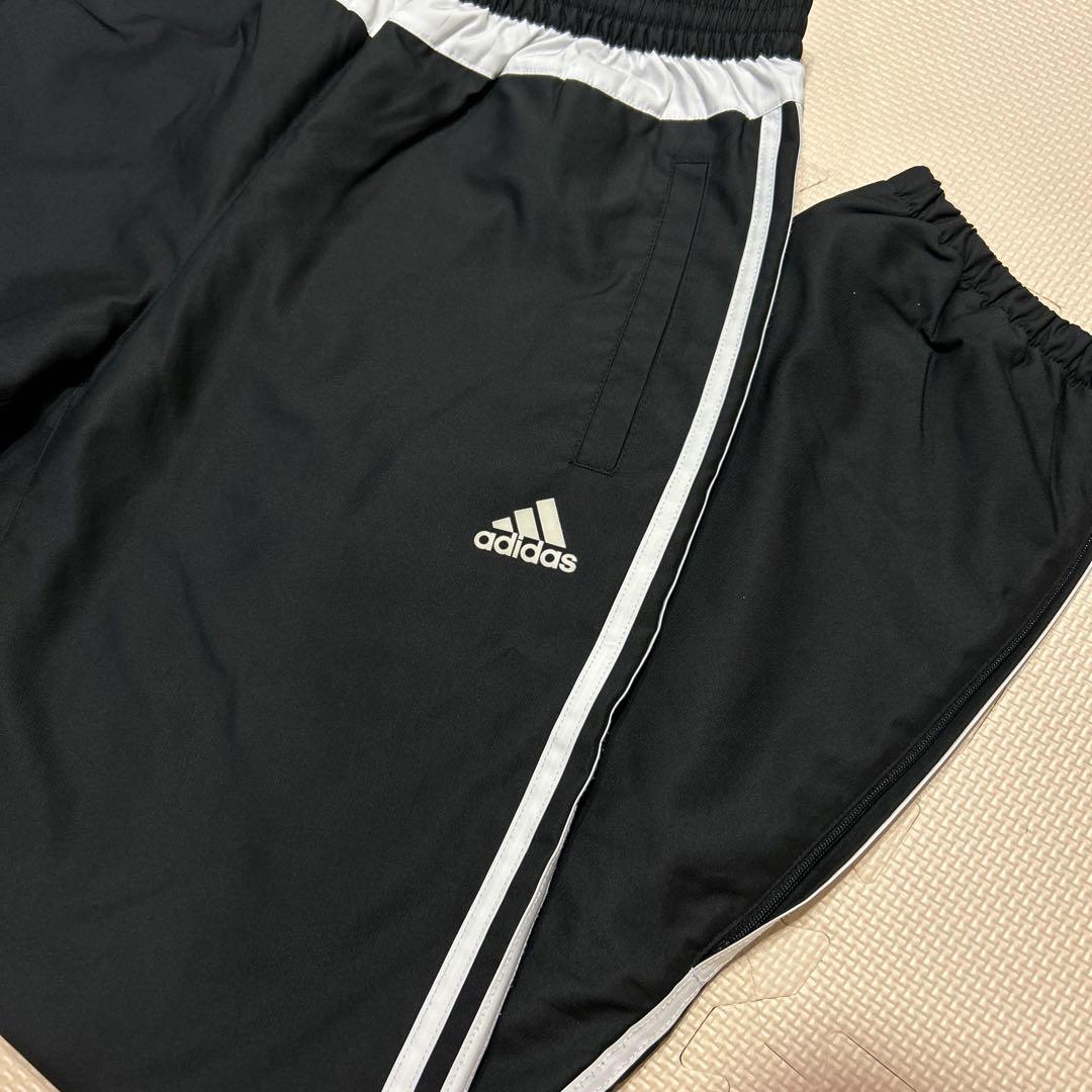 adidas トレーニングパンツ 黒 ストライプ