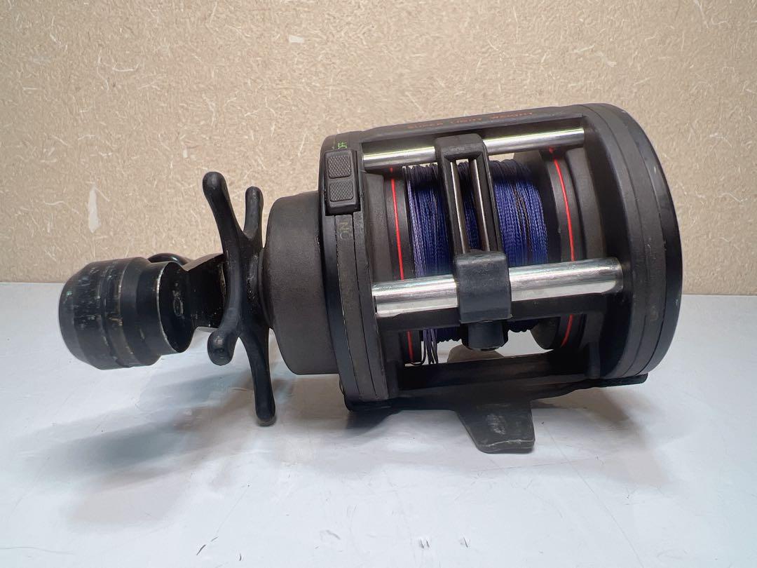 リール RYOBI ADVENTURE CARBON 70 MAGTEC