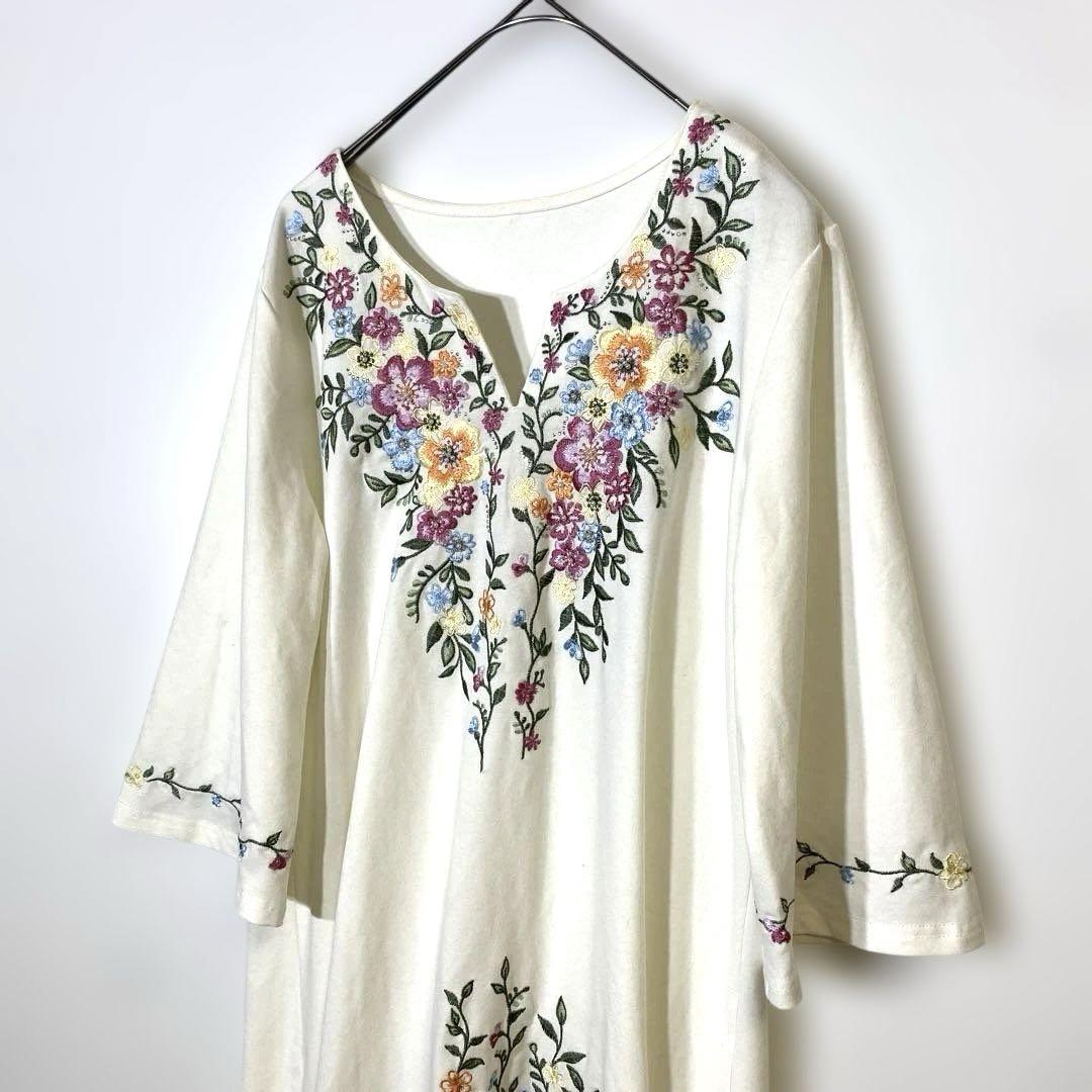 Via Faburrica ヴィアファブリカ 花柄 刺繍 七分袖 チュニック