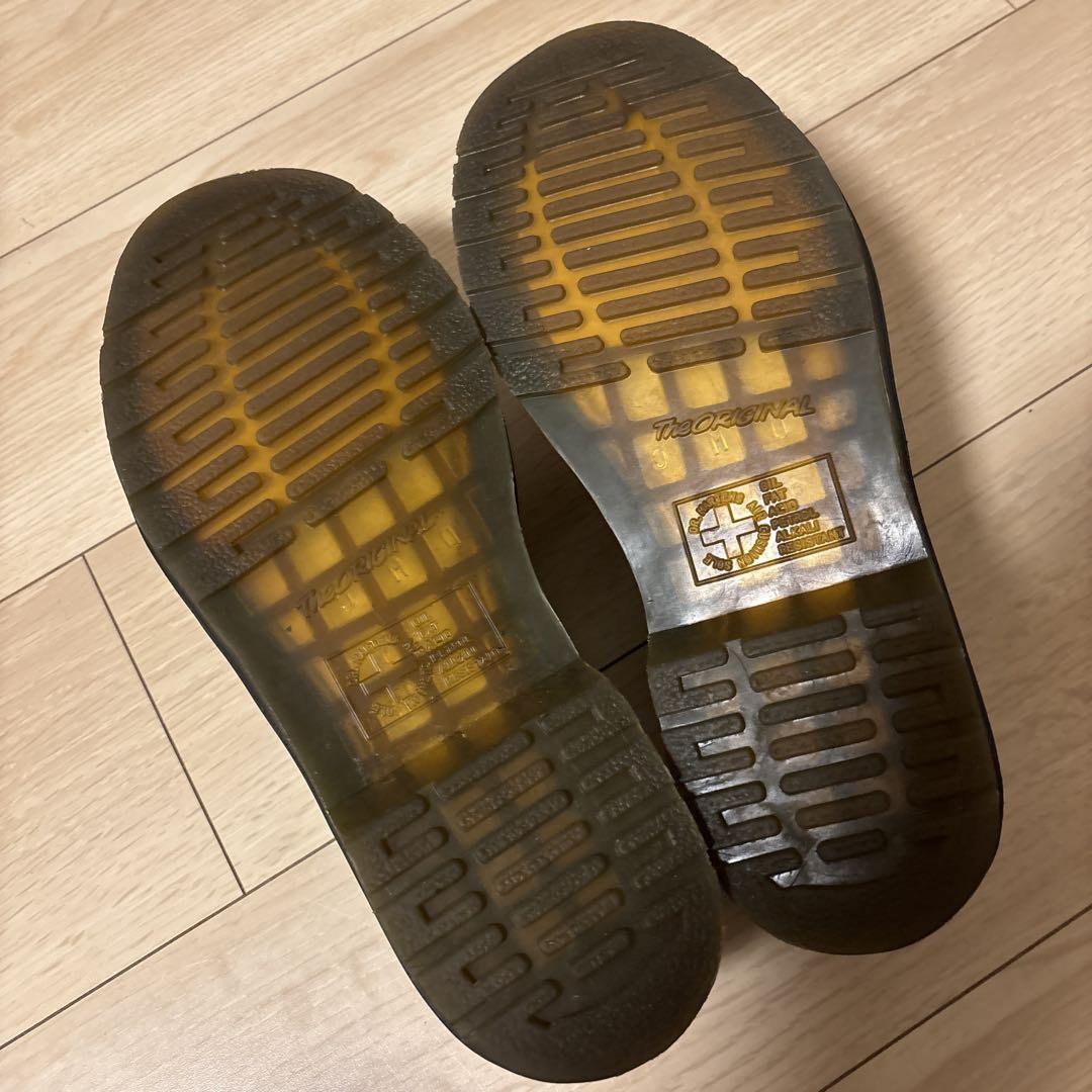 靴 Dr. Martens