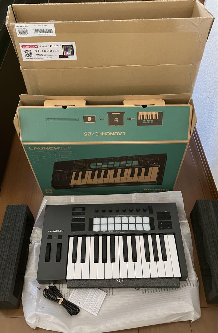 novation LAUNCHKEY 25 MK4 MIDIキーボード