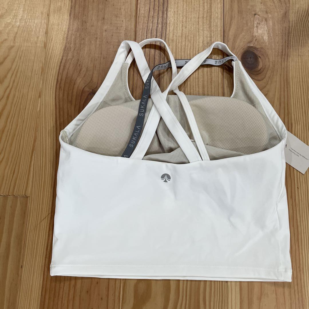 新品SUKINLAスカーラ ホワイト ヨガウェア クロスストラップMサイズ