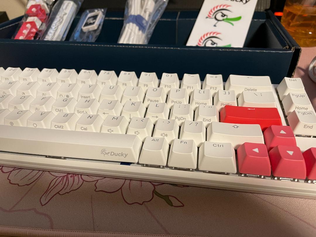 最大57%OFFクーポン最大57%OFFクーポンDucky One Mini PureWhite RGB