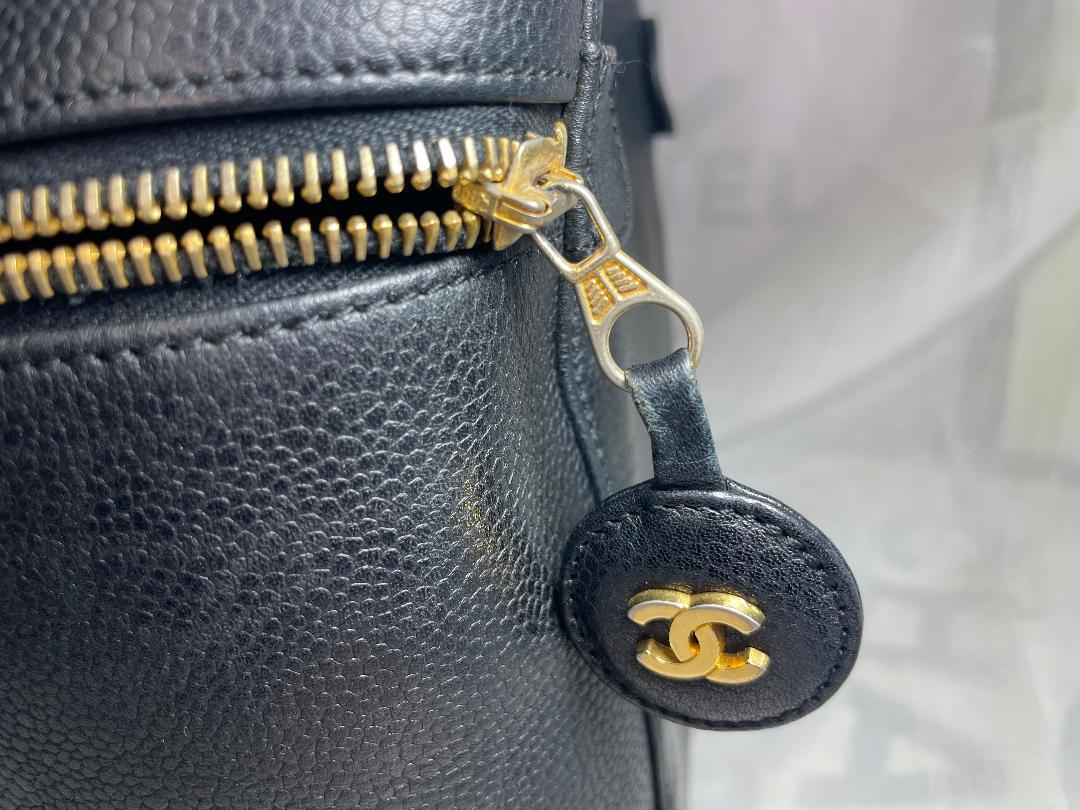 CHANEL バニティ キャビア スキン バッグ ブラック メイクポーチ