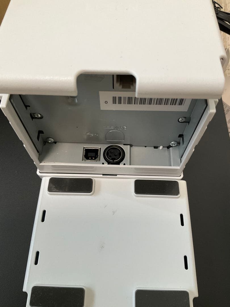 EPSON TM-M10 レシートプリンター キャッシュドロアセット 程度良好 EPSON TM-M10 レシートプリンター キャッシュドロアセット 程度良好