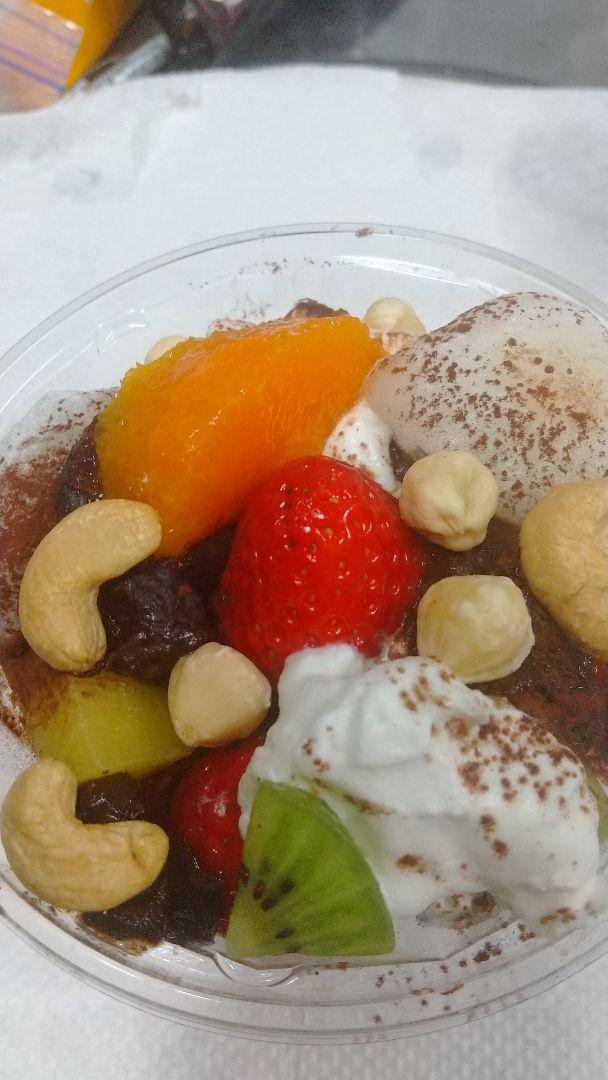 しらたまページ、ケーキ、和菓子、パフェ、シフォンケーキ、サンド各種