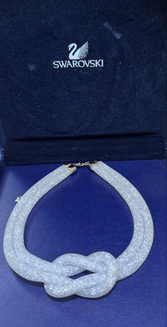 Swarovski 結び目デザイン ネックレス