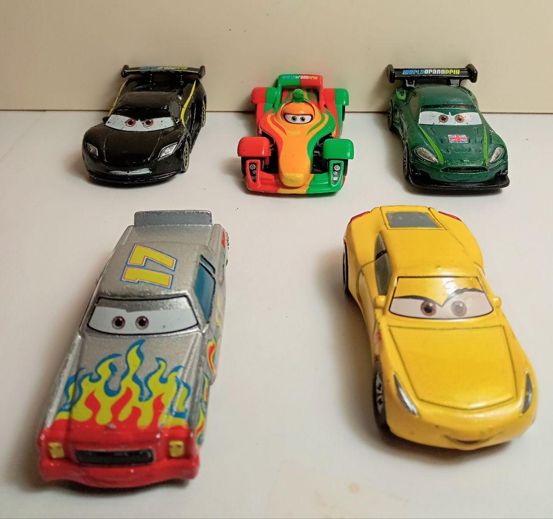 トミカディズニーカーズ5台