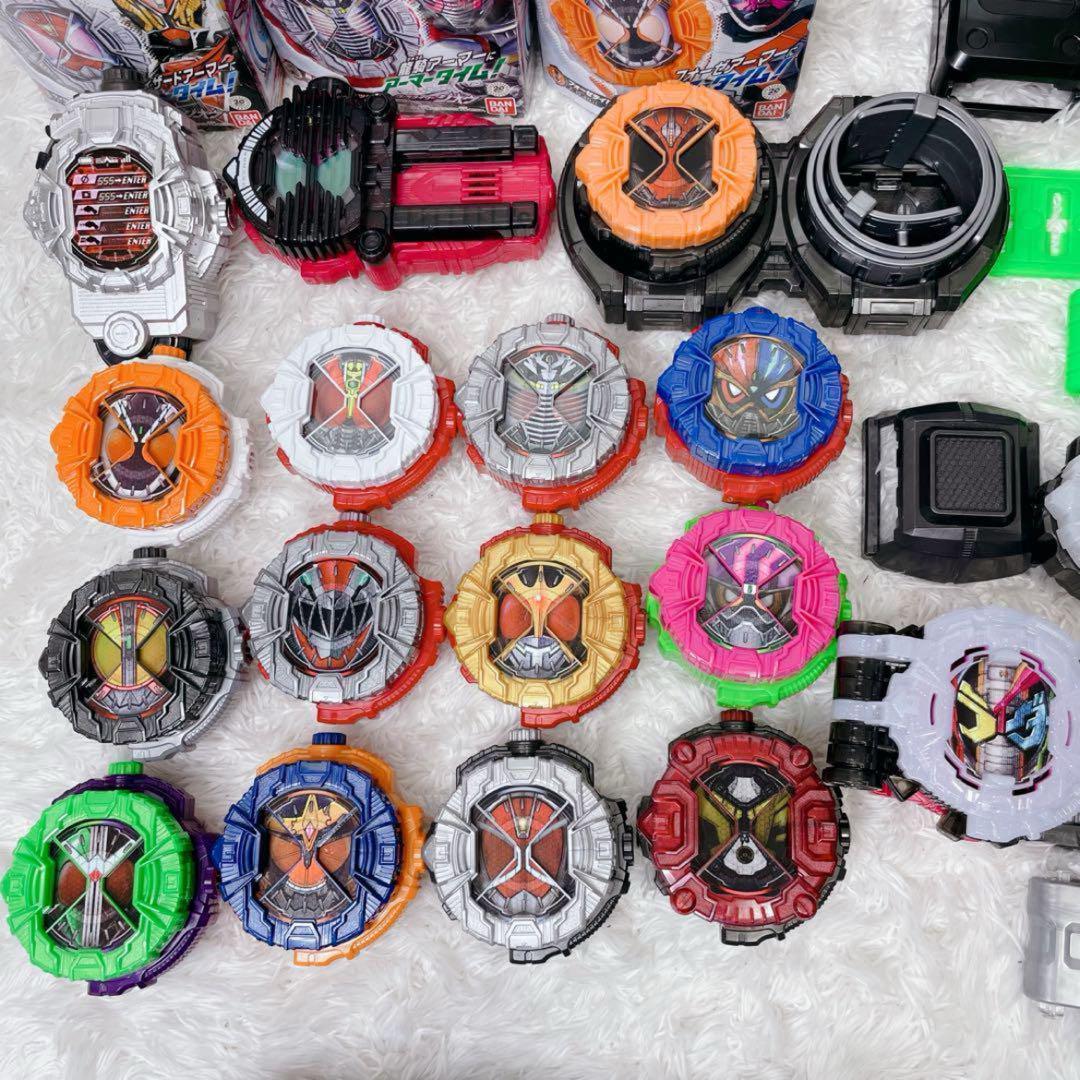BANDAI - 仮面ライダー ジオウ シリーズ 変身ベルト ライドウォッチ 32個 まとめ売り 仮面ライダー ジオウ シリーズ 変身ベルト ライドウォッチ 32個