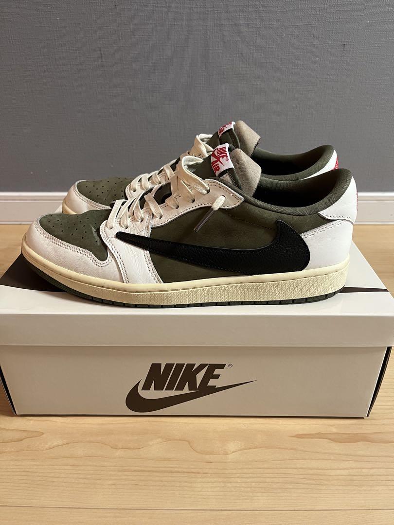 NIKE トラヴィススコット　リバースオリーブ