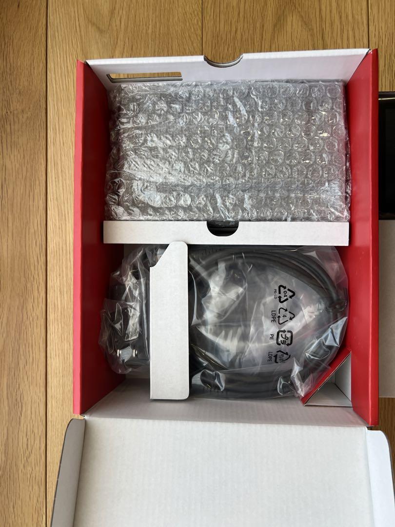 Nintendo Switch 新品ほぼ未開封　アメリカで購入