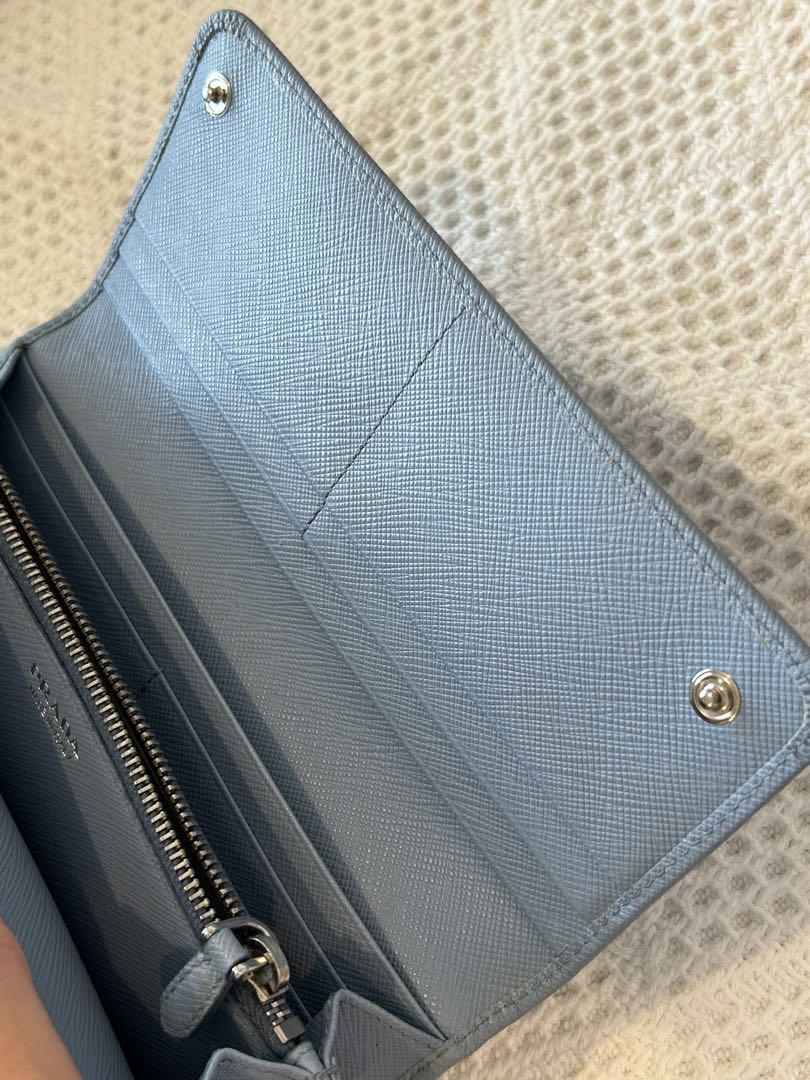 PRADA 水色リボン付き長財布 箱付き
