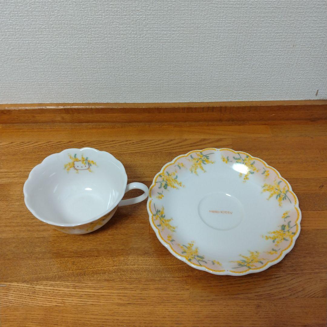 花言葉キティ　ハローキティ　カップ&ソーサー　5客セット　箱付き