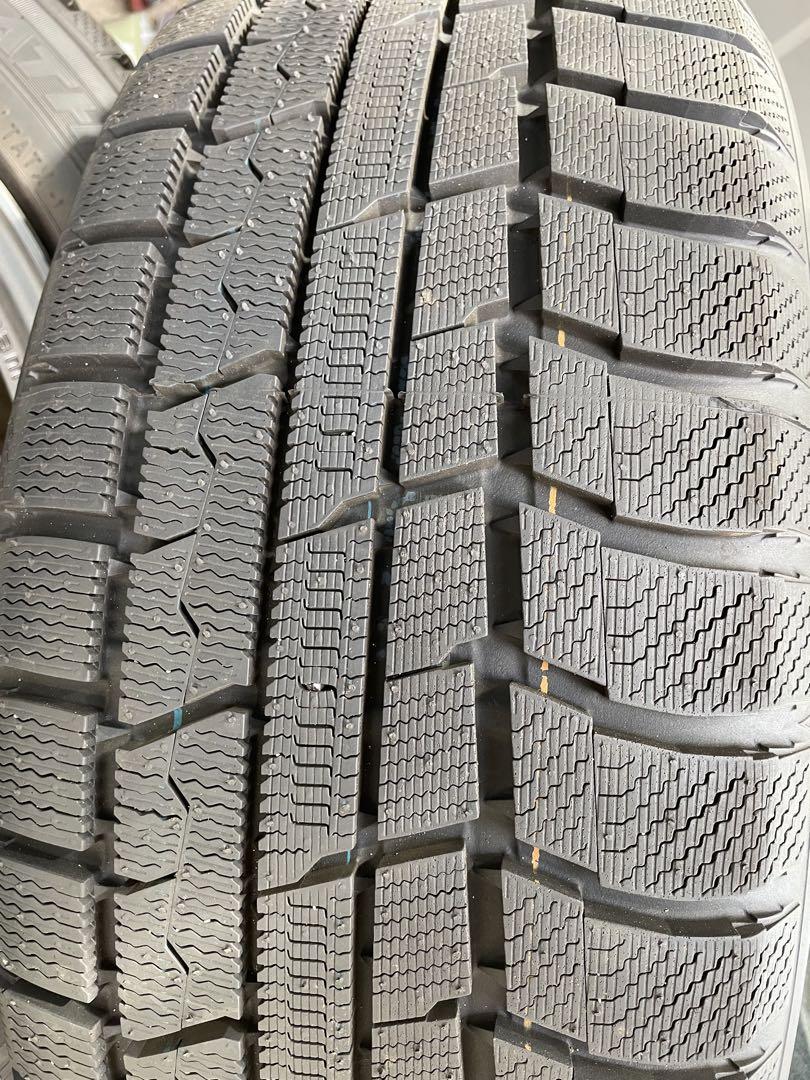 225/50R18スタッドレス4本セット RAYSホイール付き60プリウス溝充分