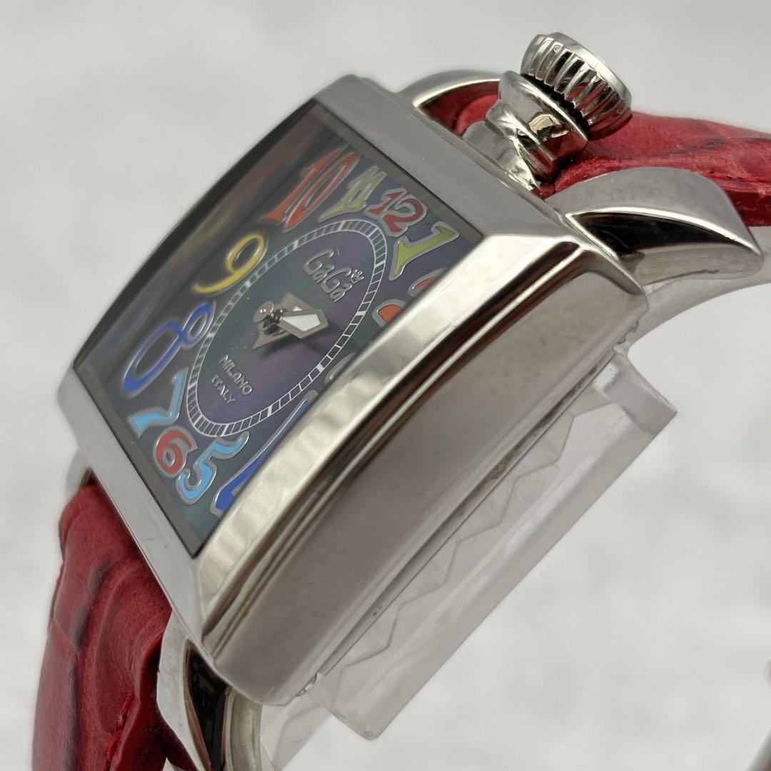 gaga milano レディース時計ナポレオーネシェル文字盤　稼働 gaga milano レディース時計ナポレオーネシェル文字盤 稼働