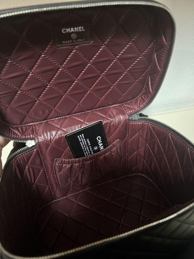 CHANELのバニティバッグ