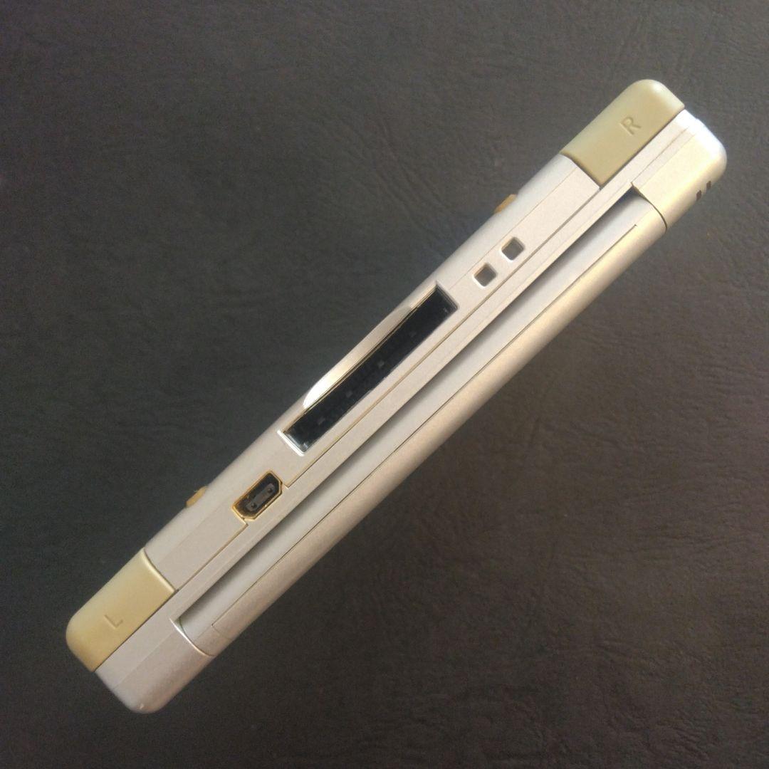 美品 ニンテンドー DS Lite DSライト 本体 グロスシルバー