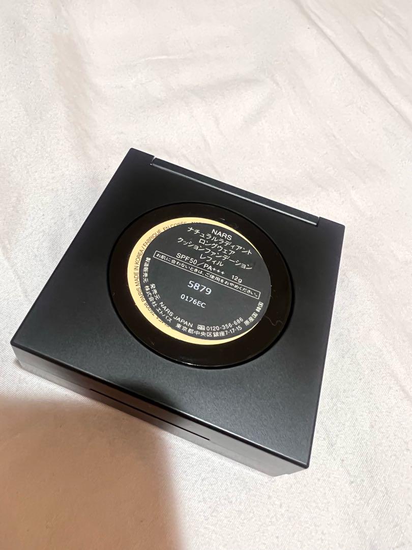 NARS ファンデーションケースとレフィルのセット