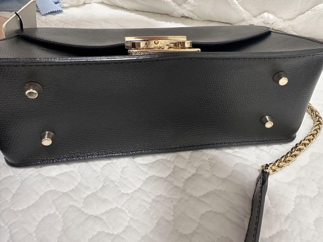 フルラ FURLA