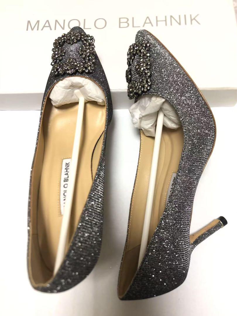Manolo Blahnik ハンギシ