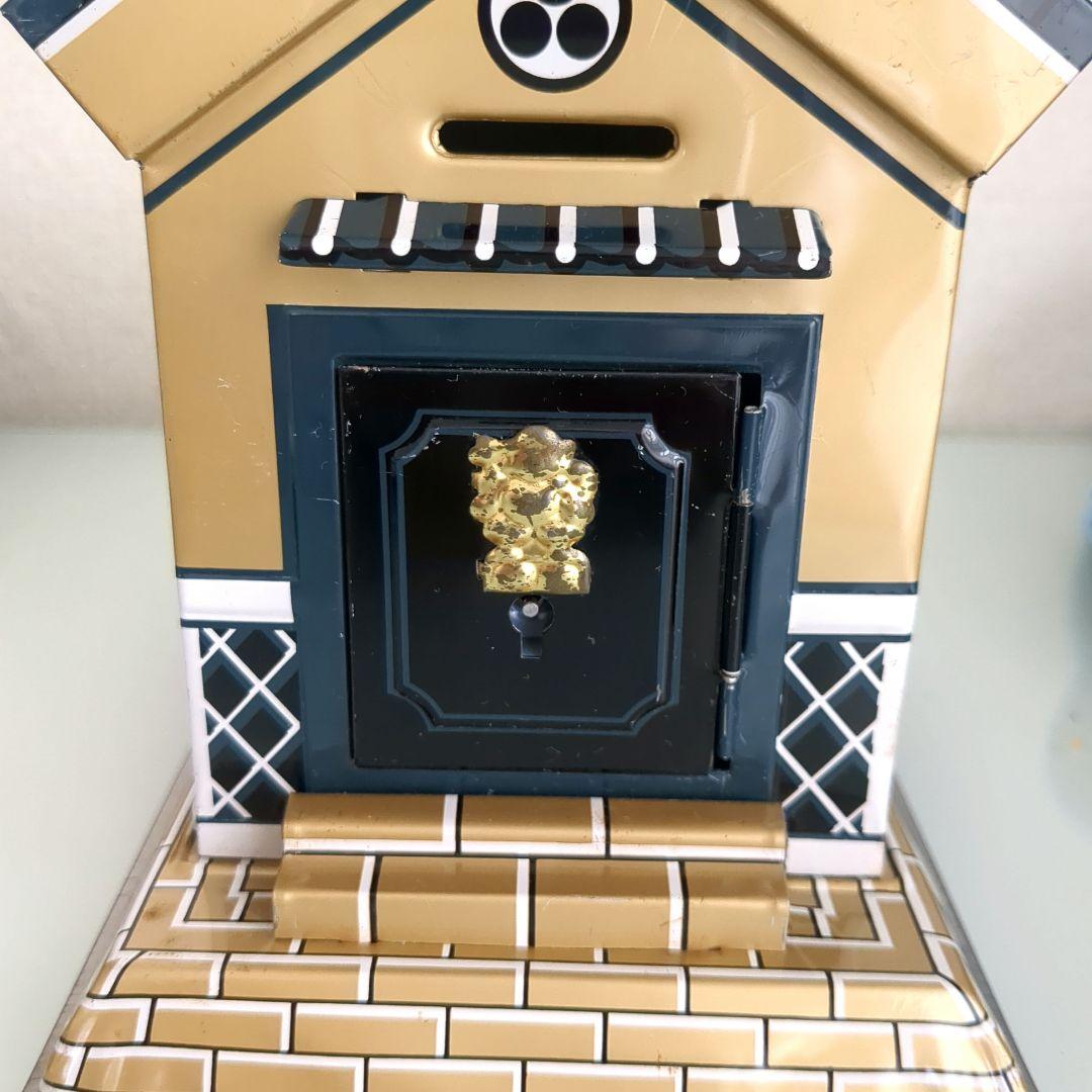 アオキトーイお蔵の貯金箱　箱付き鍵付き