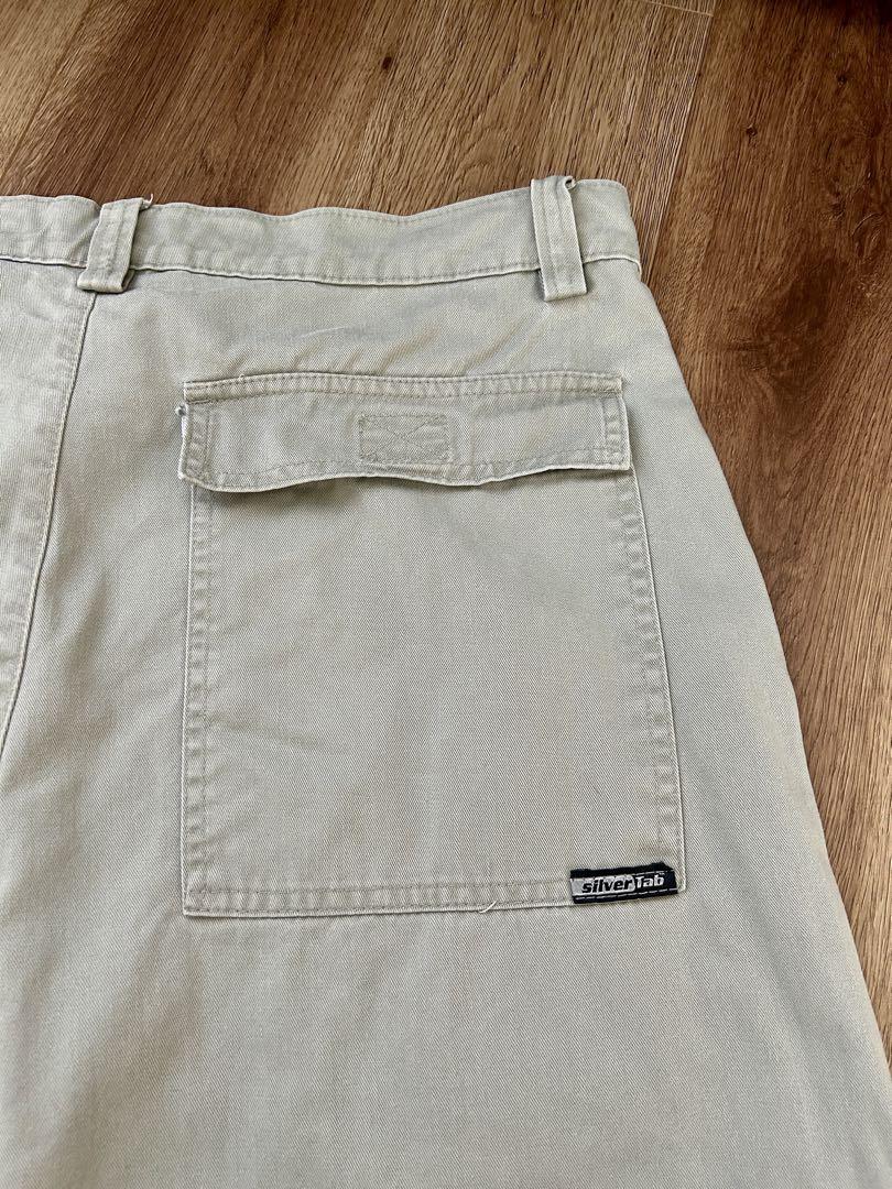 リーバイス　シルバータブ　グレージュ ワークパンツ