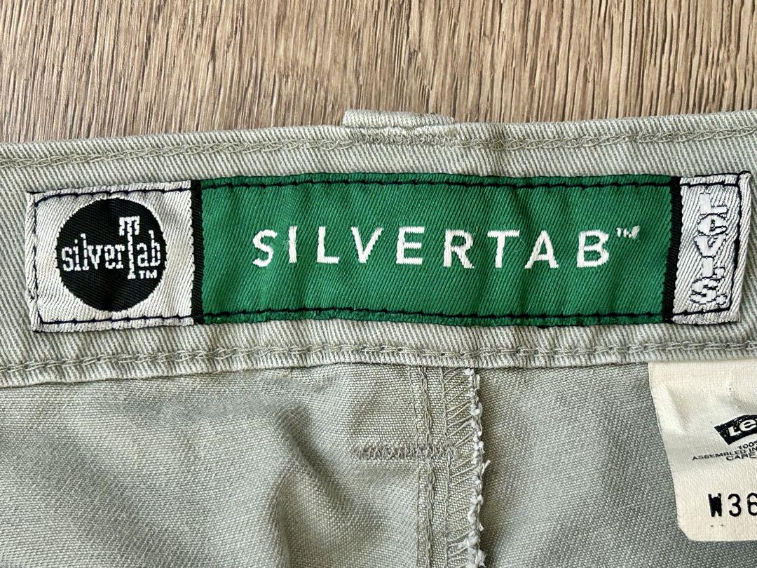 リーバイス　シルバータブ　グレージュ ワークパンツ