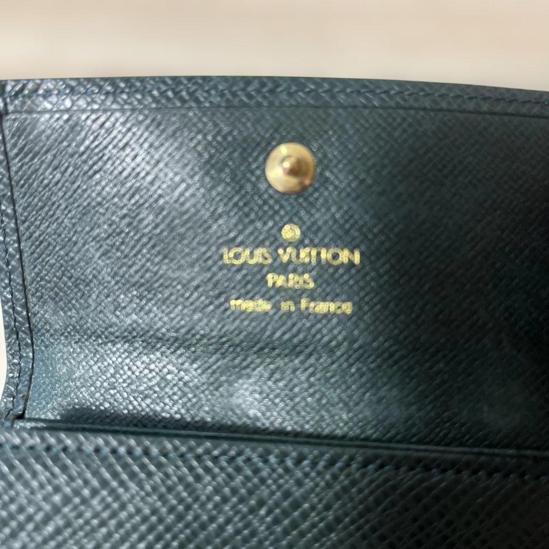 Louis Vuitton ダークグリーン レザーキーケース Louis Vuitton グリーンレザー キーケース - メルカリ