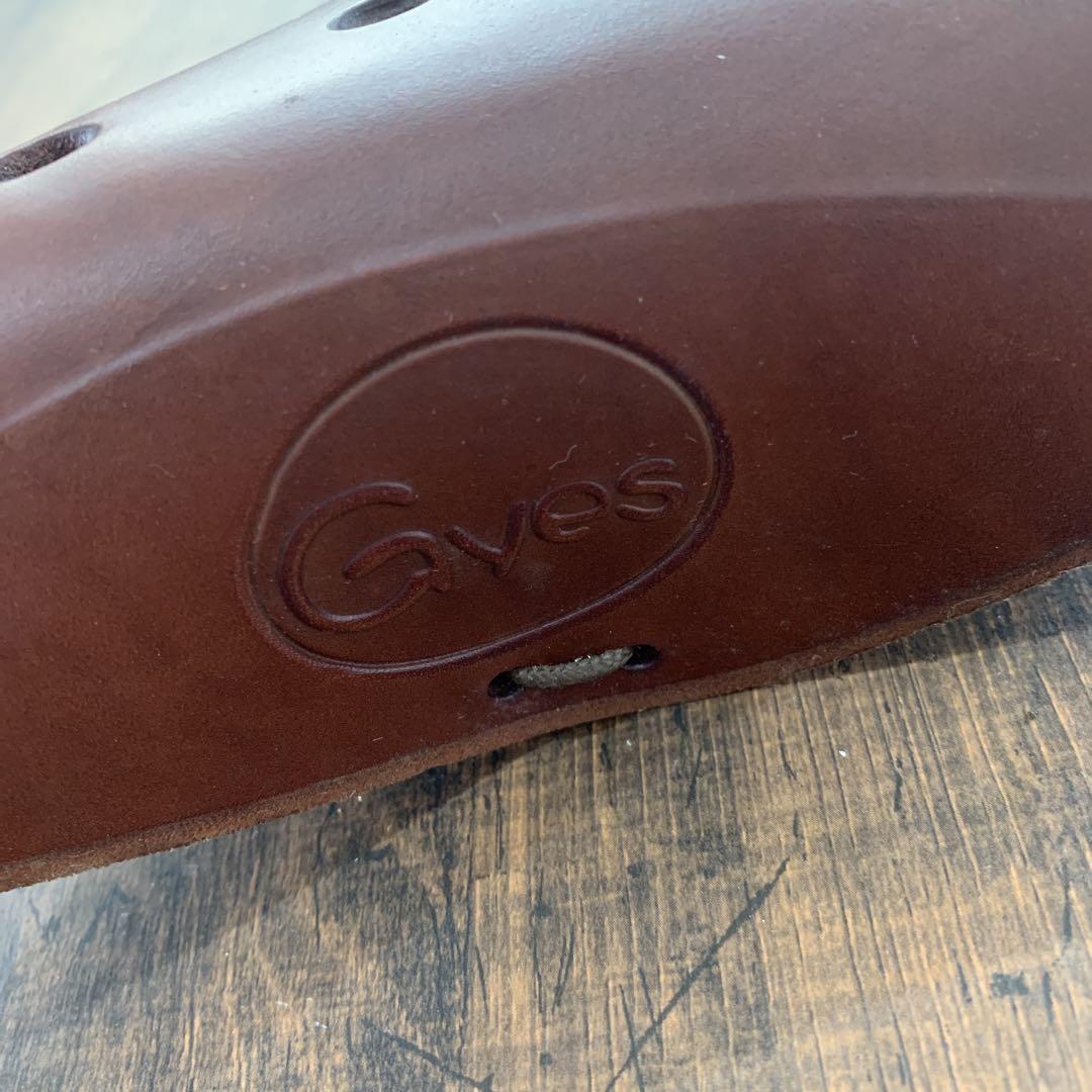 【未使用品】Gyes クラシックレザーサドル ブラウン 本革