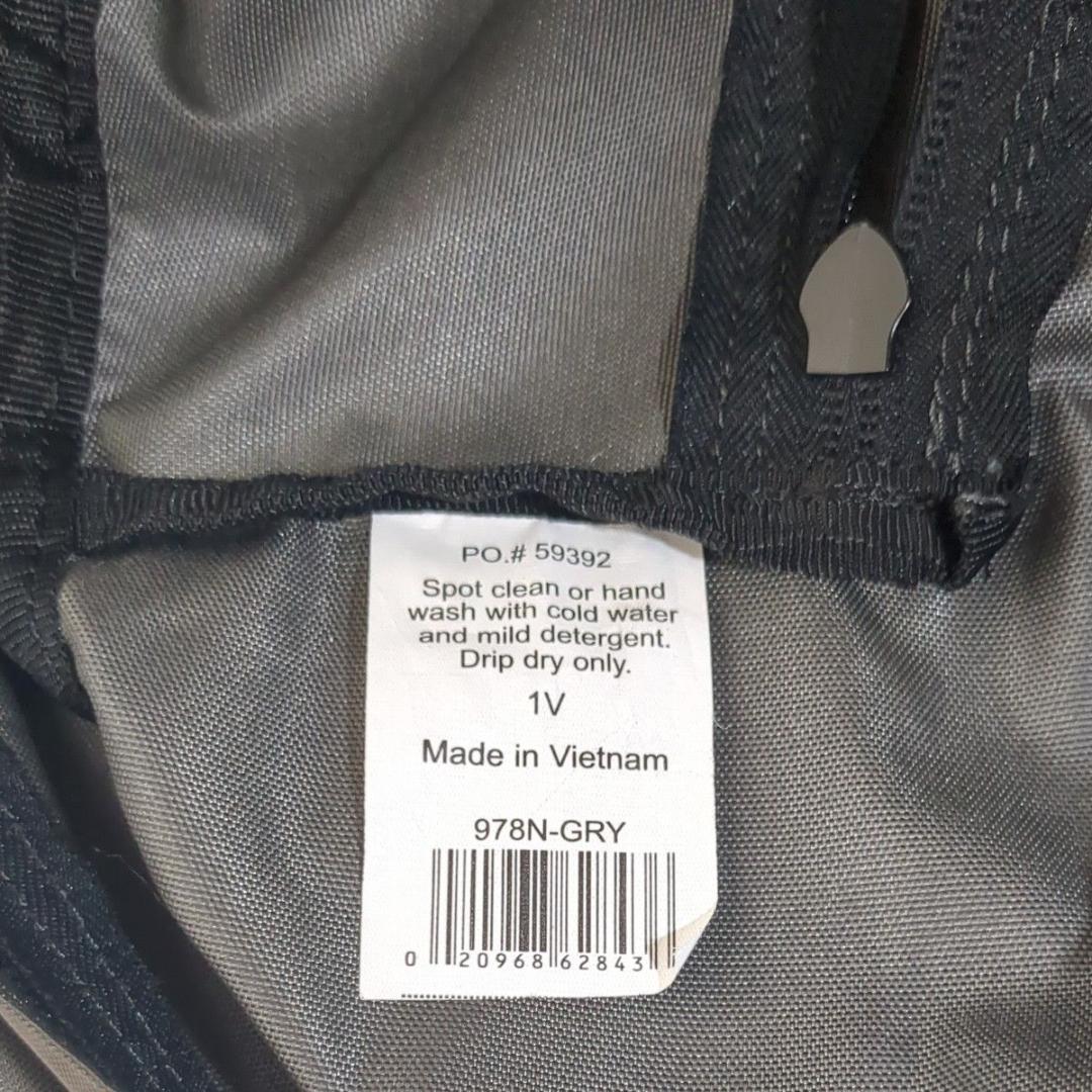 エルベシャプリエ ナイロンデイパック 978N-GRY MLサイズ USED美品