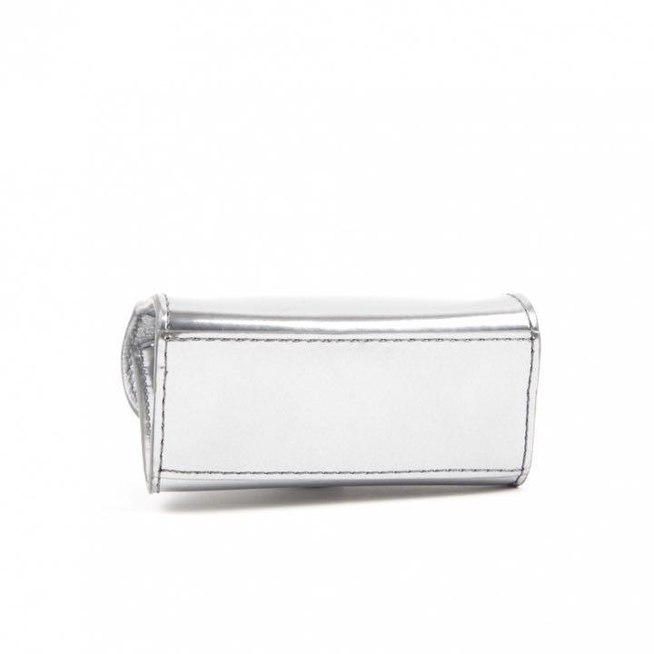 最安値在庫 新品未使用✴︎DELVAUX✴︎限定品✴︎レア✴︎ル ブリヨン✴︎バッグチャーム EuhXo-m25642979128 人気得価