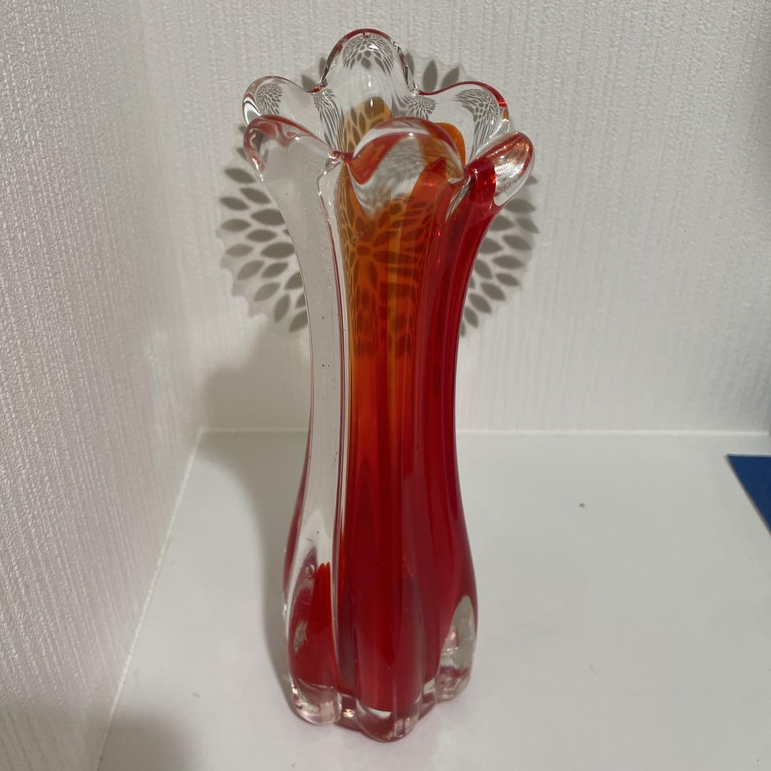 昭和レトロ 赤 ガラス花瓶 中古 工芸品