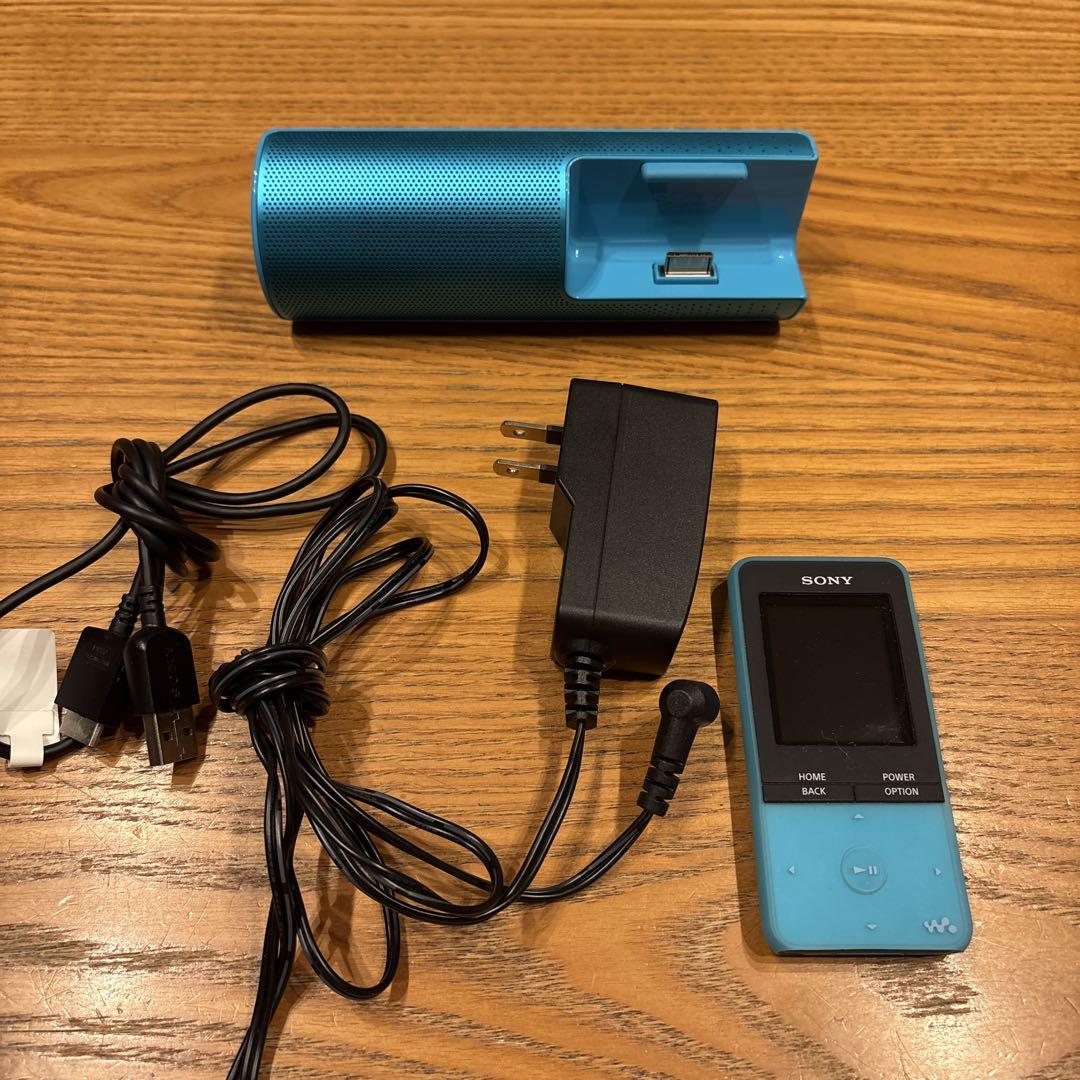 SONY ウォークマン 青色 充電器付き - メルカリ
