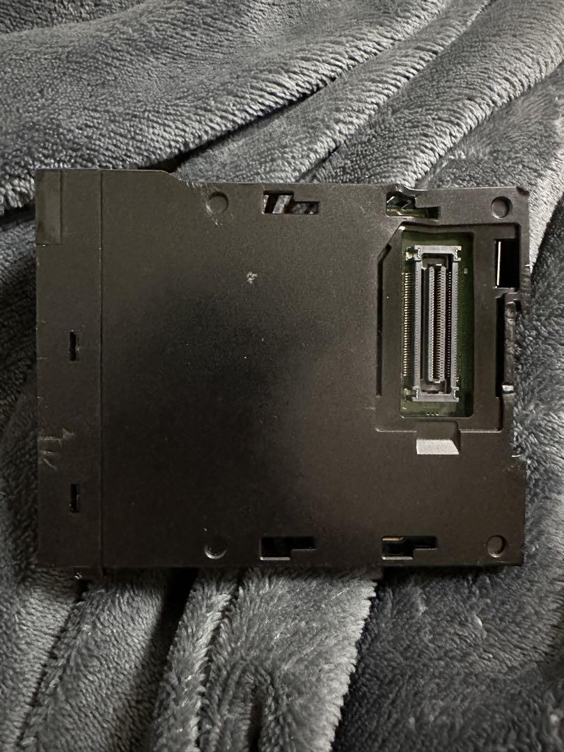 KEYENCE KV-XD02 PLCアダプタ　ジャンク