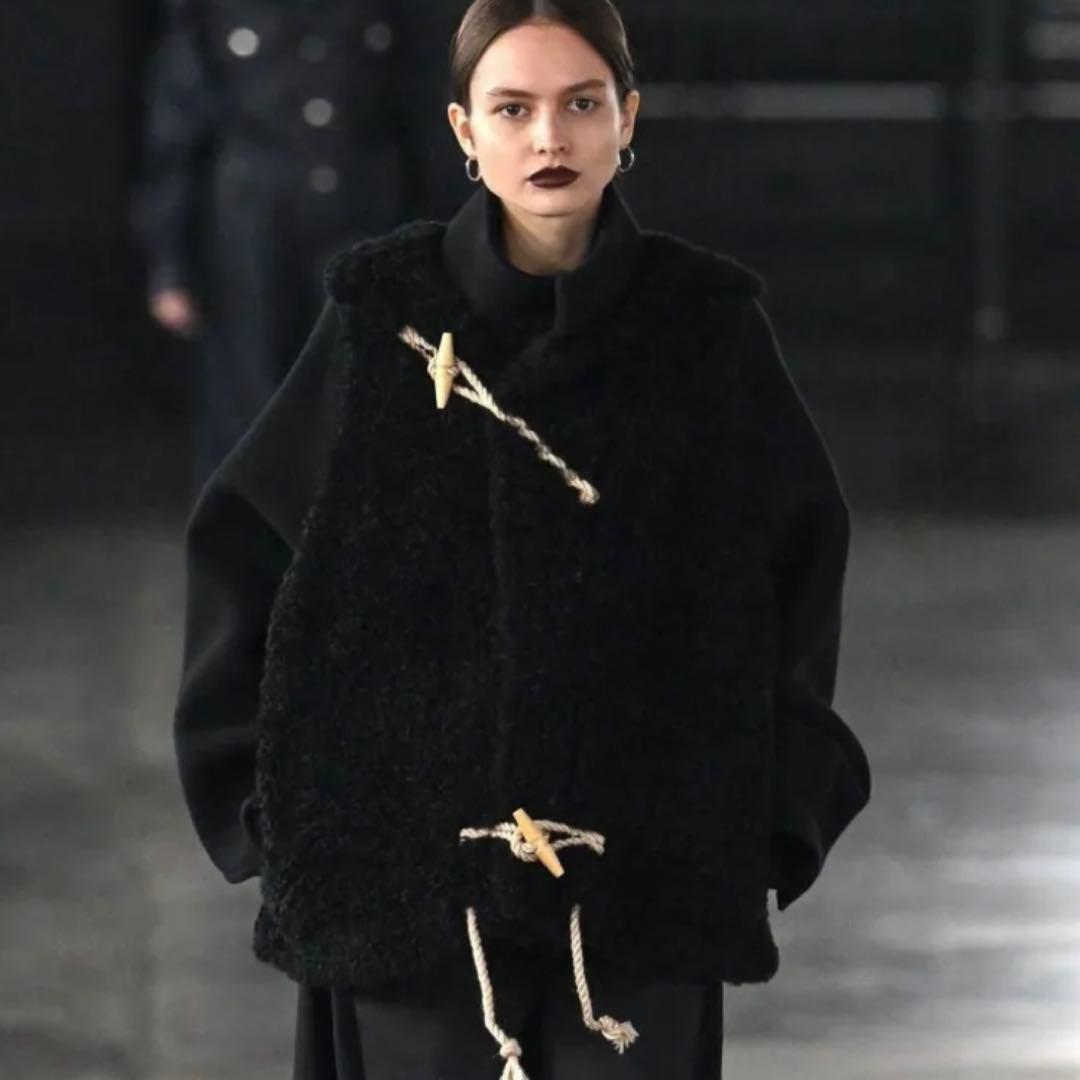 HYKE DOUBLE FACE FAUX SHEARLING DUFFELM HYKE