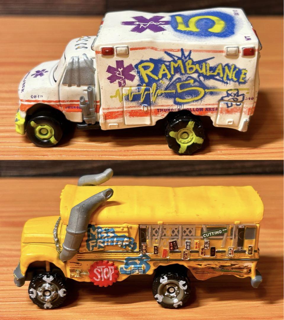 廃盤希少品 カーズトミカ ミニカー ドクターダメージ ミス