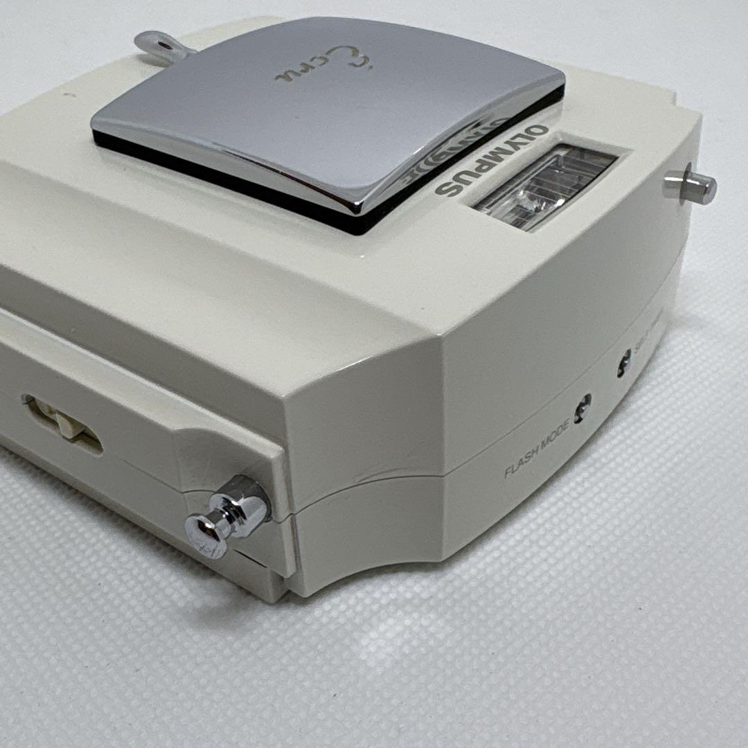 【美品】 20000台限定 オリンパス Ecru エクリュ フィルムカメラ 希少