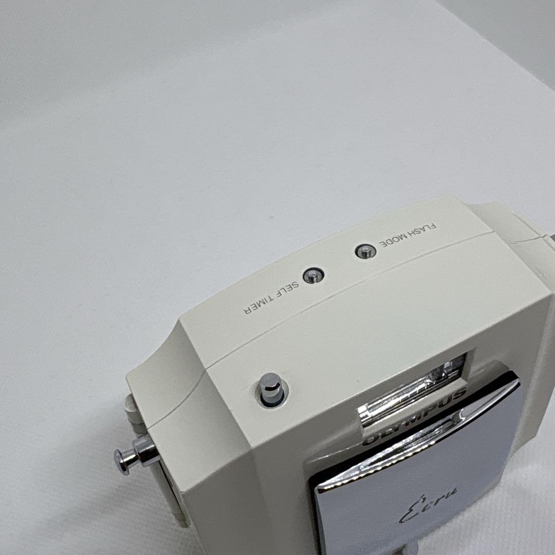 【美品】 20000台限定 オリンパス Ecru エクリュ フィルムカメラ 希少